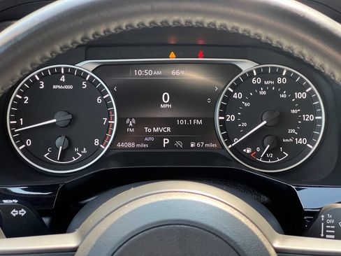 Certified 2025 Nissan Pathfinder SV AWD/4WD image 26