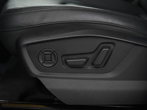 Used 2021 Audi Q7 3.0T Premium Plus image 30