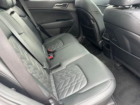 Used 2023 Kia Sportage X-Pro image 12
