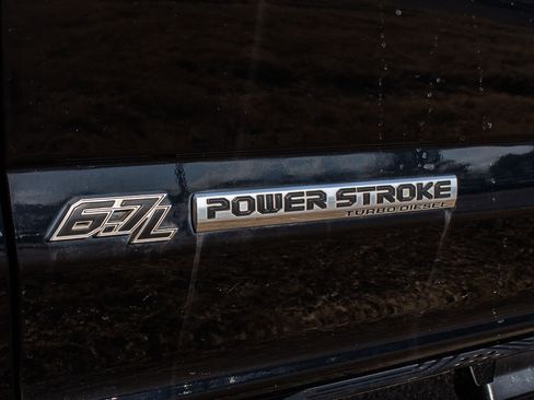 Used 2018 Ford F250 Lariat w/ Lariat Ultimate Package image 11