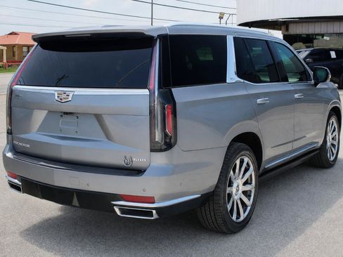 Used 2021 Cadillac Escalade Premium Luxury Platinum AWD/4WD image 3