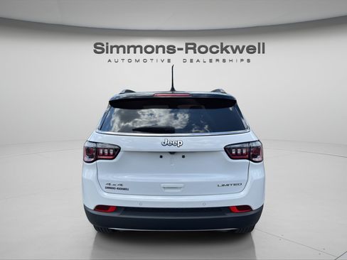 Used 2023 Jeep Compass Limited AWD/4WD image 4