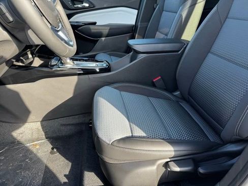 New 2026 Chevrolet Trax LT w/ Driver Confidence Package image 5