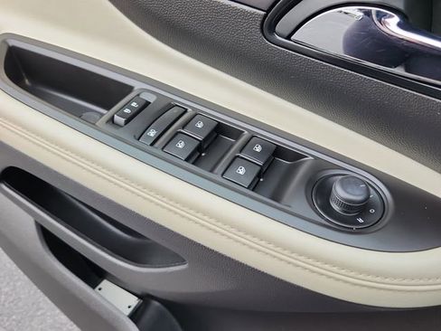 Used 2019 Buick Encore Preferred image 10