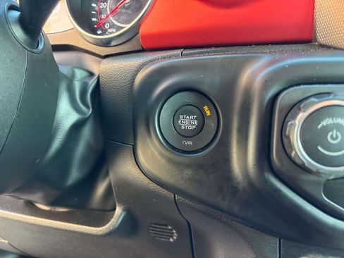 Used 2022 Jeep Gladiator Rubicon w/ Dual Top Group image 23