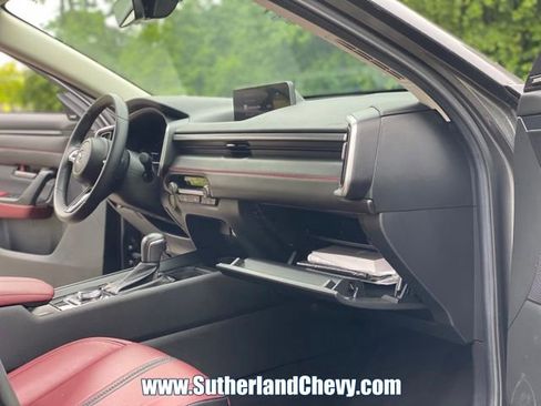 Used 2025 MAZDA CX-50 AWD 2.5 Hybrid w/ Premium Pkg image 18