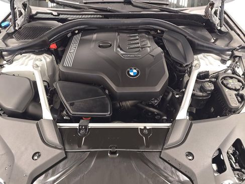 Used 2023 BMW 530i w/ Convenience Package RWD image 15