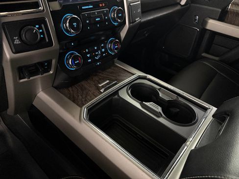 Used 2017 Ford F250 Lariat AWD/4WD image 56