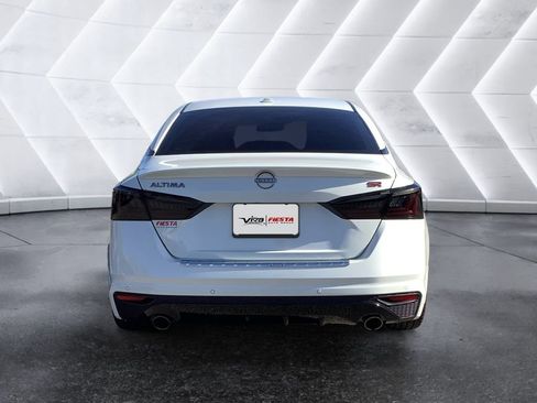 Used 2023 Nissan Altima 2.5 SR FWD image 5