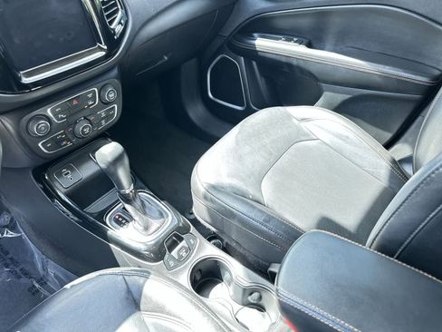 Used 2018 Jeep Compass Limited w/ Navigation Group FWD image 27