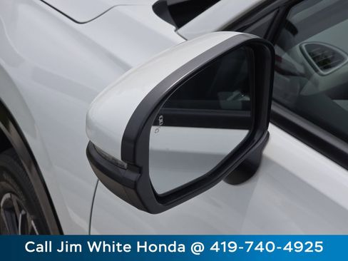 Used 2023 Honda HR-V EX-L image 16