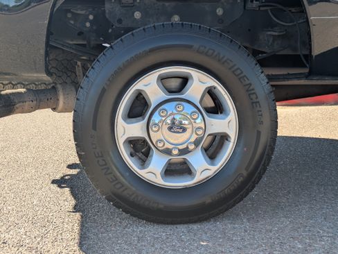 Used 2016 Ford F350 XLT w/ XLT Value Package image 9