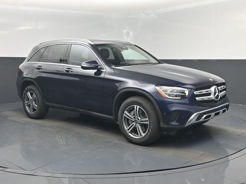 Used 2022 Mercedes-Benz GLC 300 4MATIC image 1