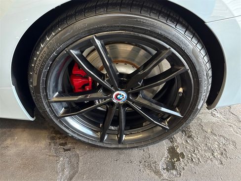 Used 2023 BMW M440i Convertible w/ Premium Package image 14