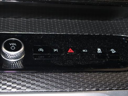 Used 2025 Ford Expedition Platinum w/ Stealth Appearance Package image 35