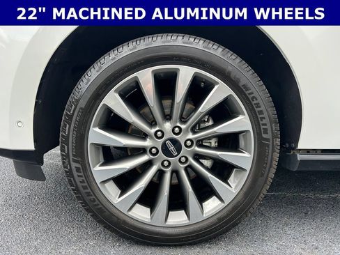 Used 2020 Lincoln Navigator Reserve w/ Luxury Package AWD/4WD image 11