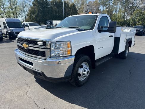 Used 2011 Chevrolet Silverado 3500 W/T RWD image 7