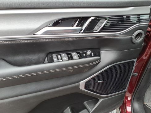 New 2026 Jeep Grand Wagoneer Limited AWD/4WD image 15