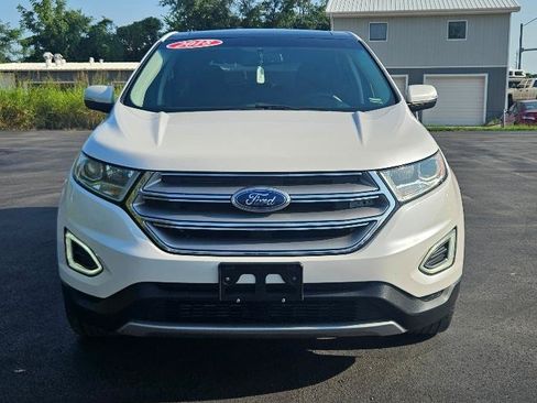 Used 2018 Ford Edge Titanium w/ Equipment Group 301A AWD/4WD image 2