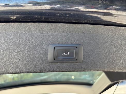 Used 2017 Audi Q5 2.0T Premium image 37