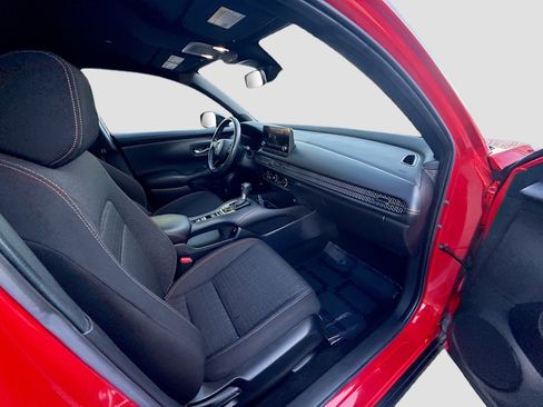 Certified 2024 Honda HR-V Sport image 31
