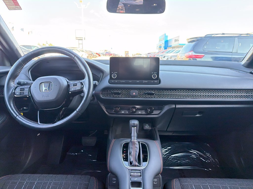 Used 2024 Honda HR-V Sport image 12
