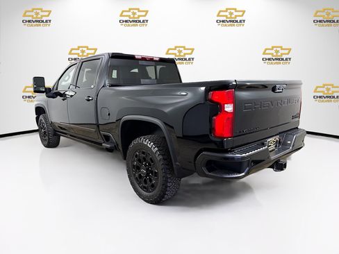 Used 2024 Chevrolet Silverado 2500 High Country w/ Midnight Edition AWD/4WD image 5