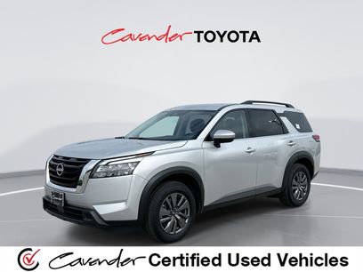 Used 2025 Nissan Pathfinder SV