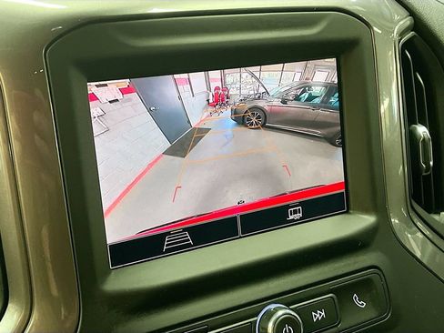 Used 2023 Chevrolet Silverado 1500 Custom AWD/4WD image 13