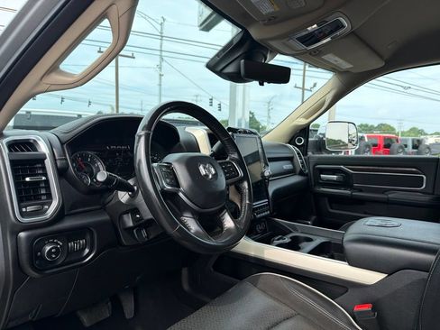 Used 2022 RAM 3500 Laramie AWD/4WD image 32
