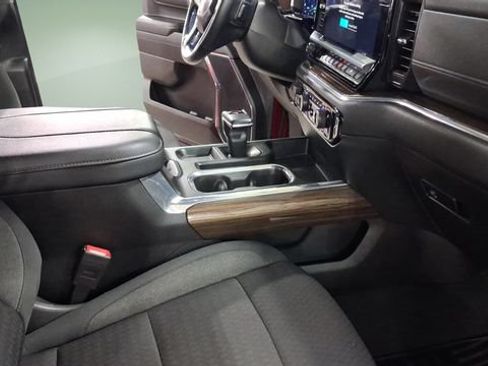 Used 2023 Chevrolet Silverado 1500 RST AWD/4WD image 13