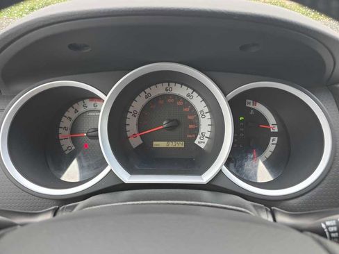 Used 2014 Toyota Tacoma 4x4 Double Cab w/ TRD Sport Package image 21