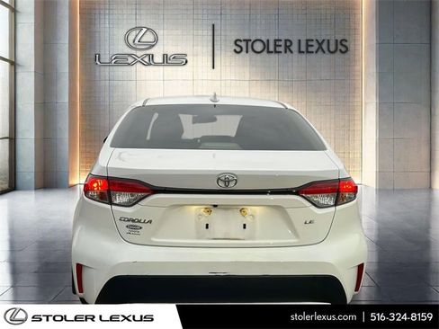 Used 2021 Toyota Corolla LE image 5