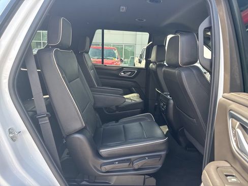 Used 2024 Chevrolet Tahoe Premier RWD image 20