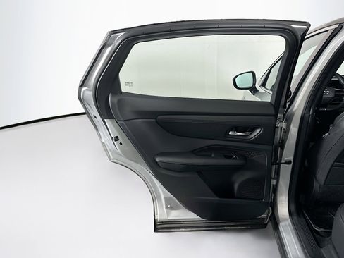 Used 2023 Nissan Ariya FWD image 27