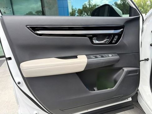 Used 2025 Honda CR-V EX-L image 12
