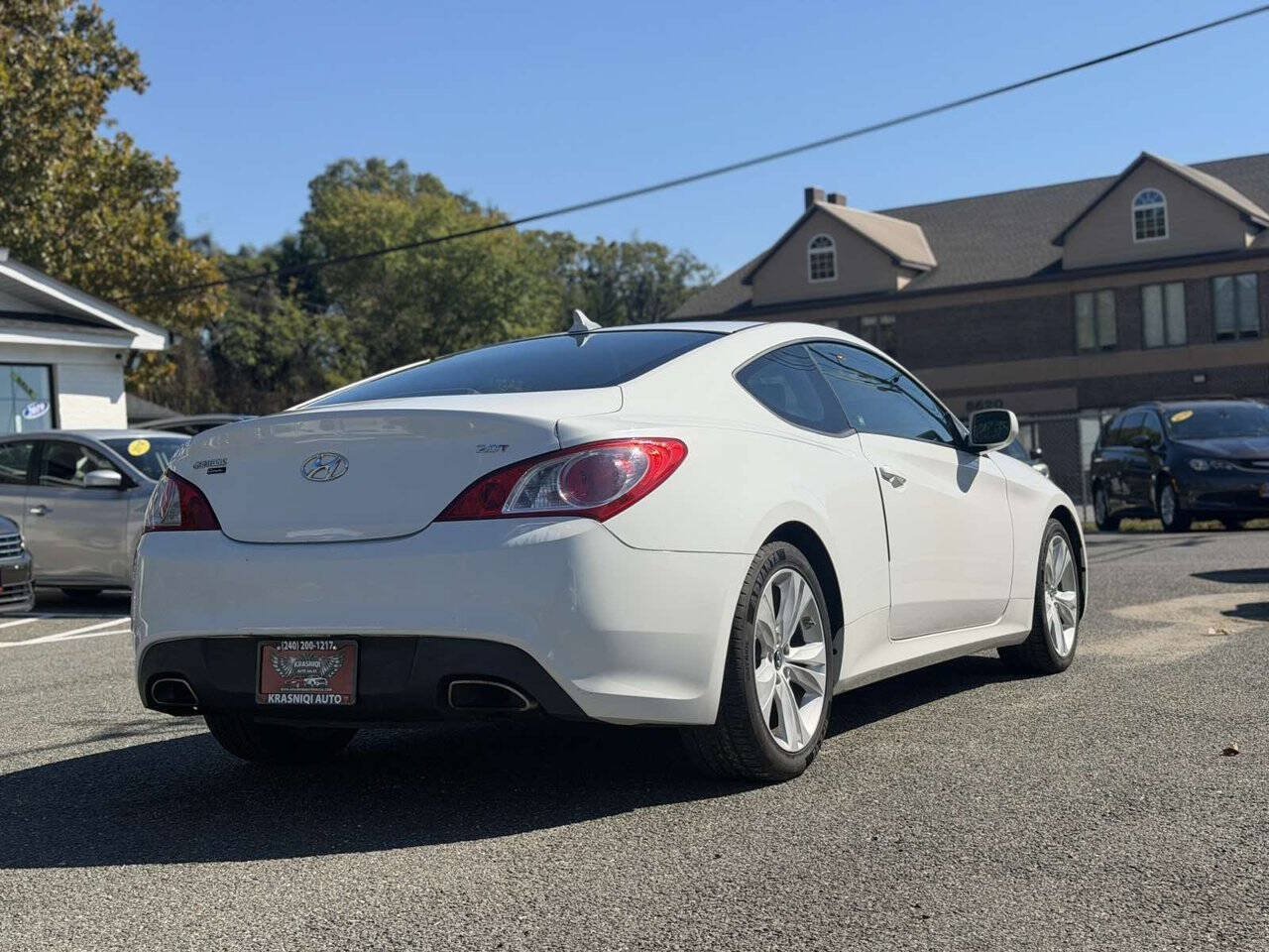 Used 2012 Hyundai Genesis 2.0T RWD image 10
