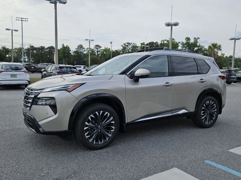 New 2026 Nissan Rogue Platinum AWD/4WD image 2