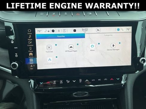 New 2026 Jeep Grand Cherokee Limited w/ Luxury Tech Group II image 30