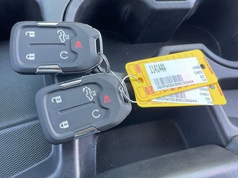 Used 2022 Chevrolet Silverado 1500 LT RWD image 11