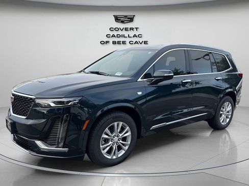 New 2025 Cadillac XT6 Luxury image 5