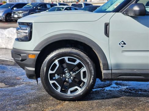 Used 2023 Ford Bronco Sport Outer Banks image 9