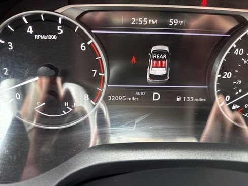 Used 2023 Nissan Rogue SV image 28