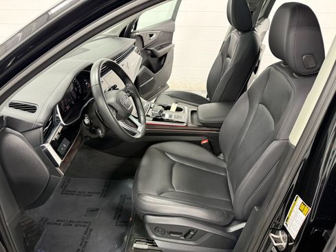 Used 2023 Audi Q7 3.0T Premium Plus w/ Premium Plus Package AWD/4WD image 14