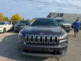 Used 2015 Jeep Cherokee Latitude image 2