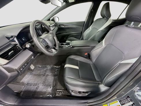 Certified 2025 Toyota Camry SE image 19
