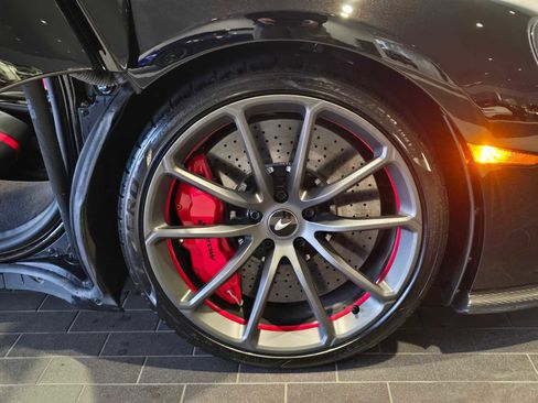 Used 2019 McLaren 570S image 12