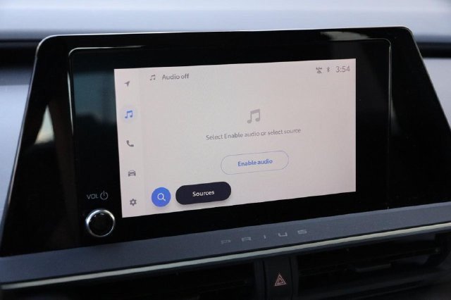 Certified 2025 Toyota Prius LE AWD/4WD image 16