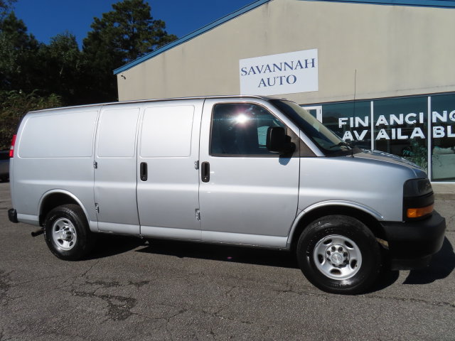 Used 2018 Chevrolet Express 2500 w/ Driver Convenience Package RWD image 1