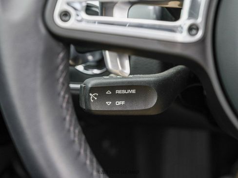 Used 2025 Porsche 718 Boxster image 27